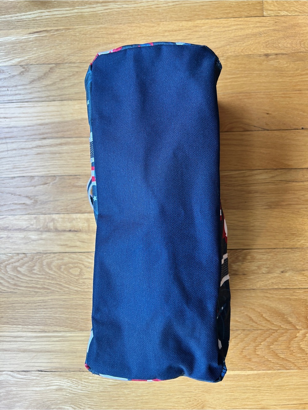Thirty One Tiny Utility Tote- Patriotic Gnome - Picture 5 of 7